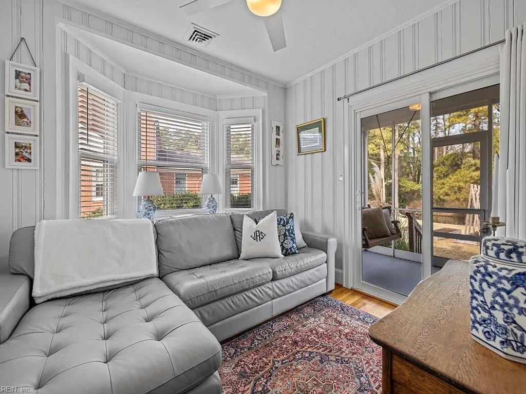 Portsmouth, Virginia 23703, United States, 3 Bedrooms Bedrooms, ,2 BathroomsBathrooms,Residential,Pending,10571