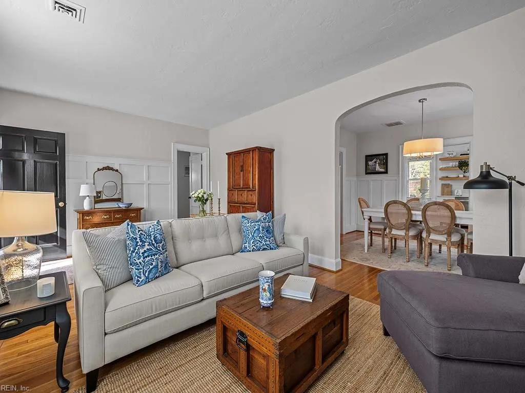 Portsmouth, Virginia 23703, United States, 3 Bedrooms Bedrooms, ,2 BathroomsBathrooms,Residential,Pending,10571