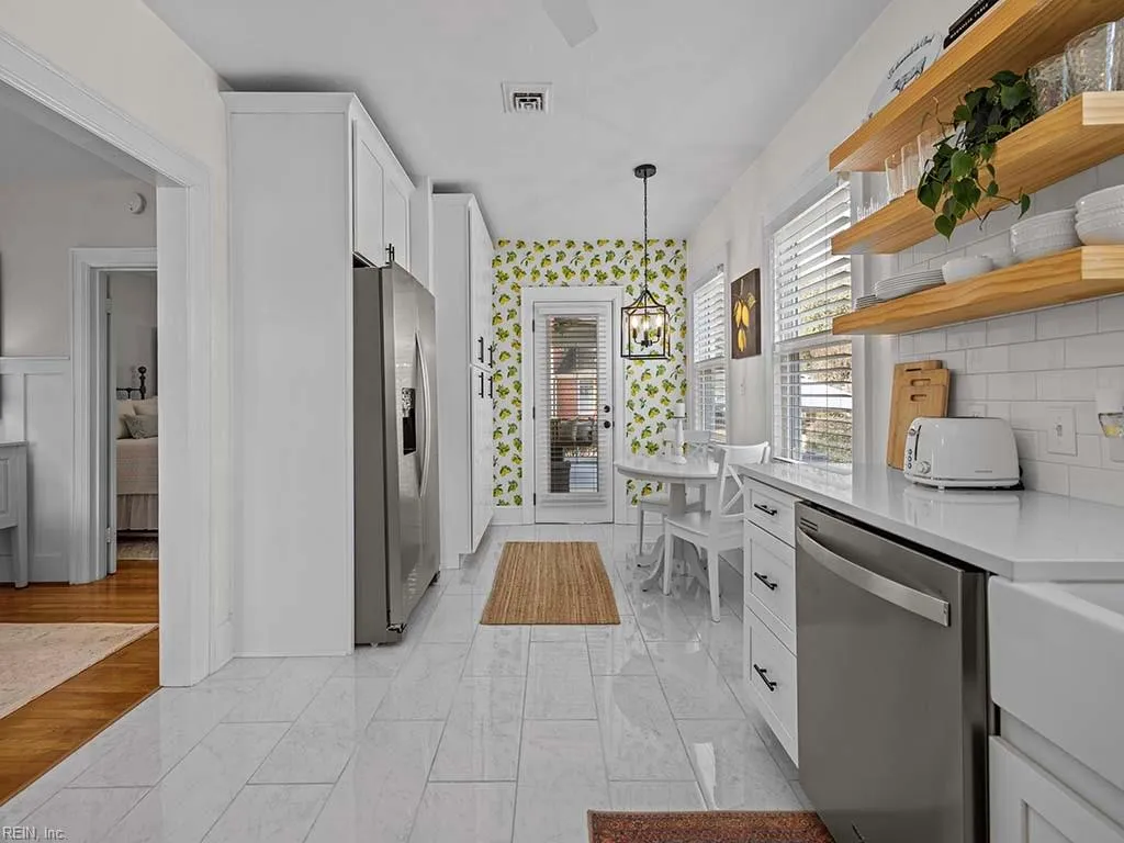 Portsmouth, Virginia 23703, United States, 3 Bedrooms Bedrooms, ,2 BathroomsBathrooms,Residential,Pending,10571