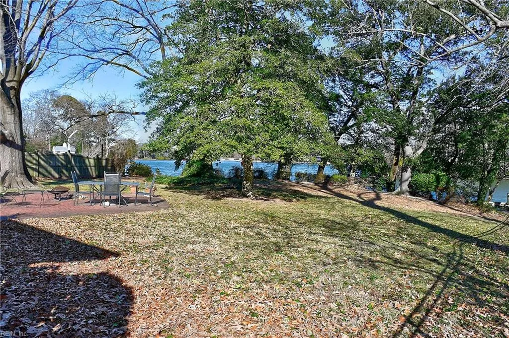 Virginia Beach, Virginia 23455, United States, 3 Bedrooms Bedrooms, ,3 BathroomsBathrooms,Residential,Pending,21325