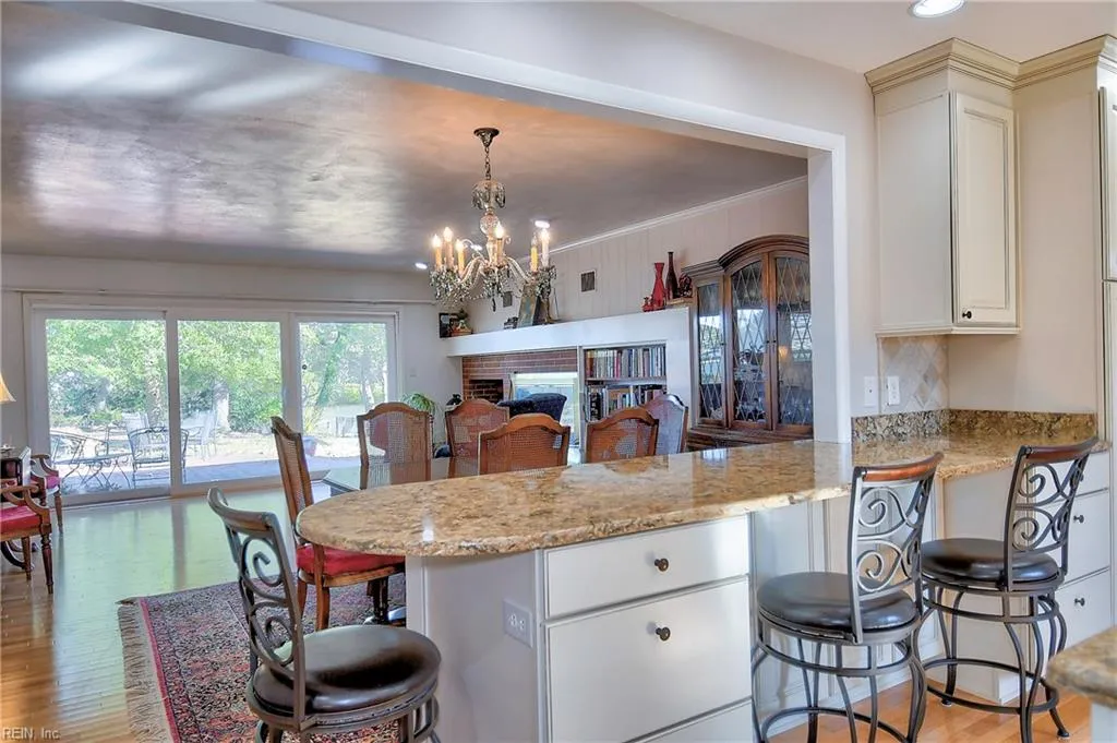 Virginia Beach, Virginia 23455, United States, 3 Bedrooms Bedrooms, ,3 BathroomsBathrooms,Residential,Pending,21325