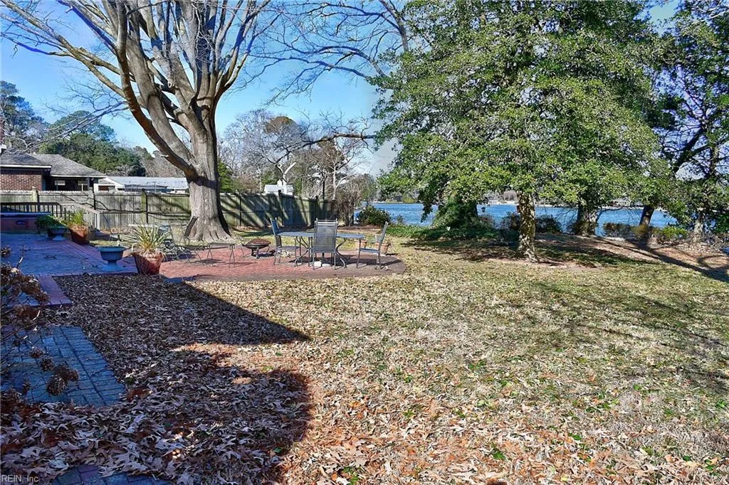 Virginia Beach, Virginia 23455, United States, 3 Bedrooms Bedrooms, ,3 BathroomsBathrooms,Residential,Pending,21325