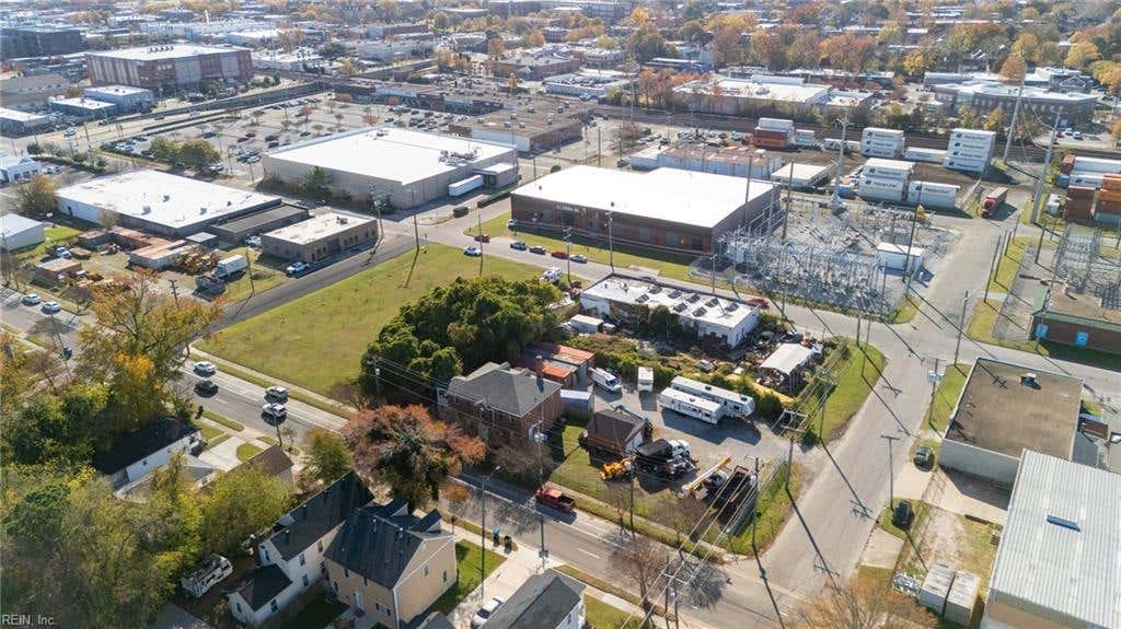 Photo of 916 W 25th Street Street, Norfolk, VA 23517 (MLS # 10639859)