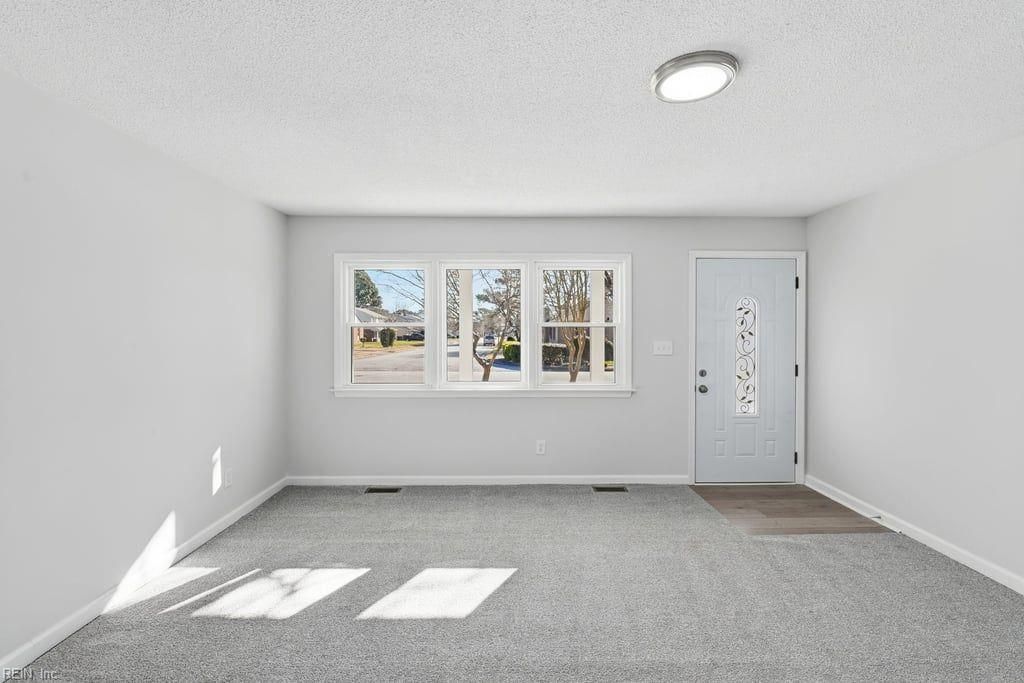 Photo of 18 Fort Worth Street, Hampton, VA 23669 (MLS # 10614082)