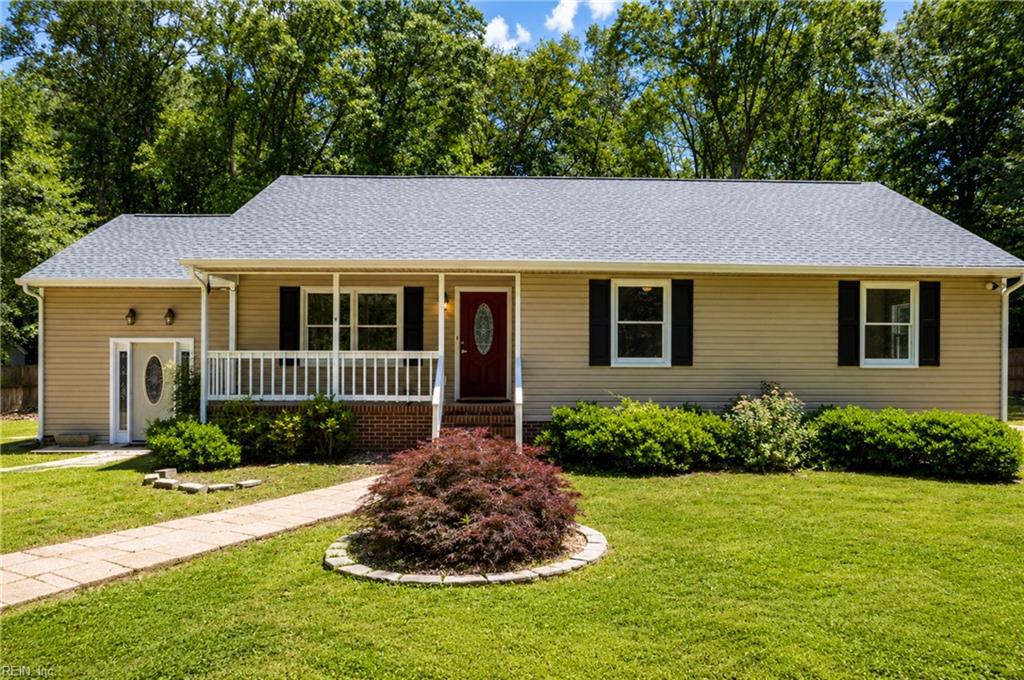 Photo of 8253 Manor Drive, Gloucester, VA 23061 (MLS # 10638130)
