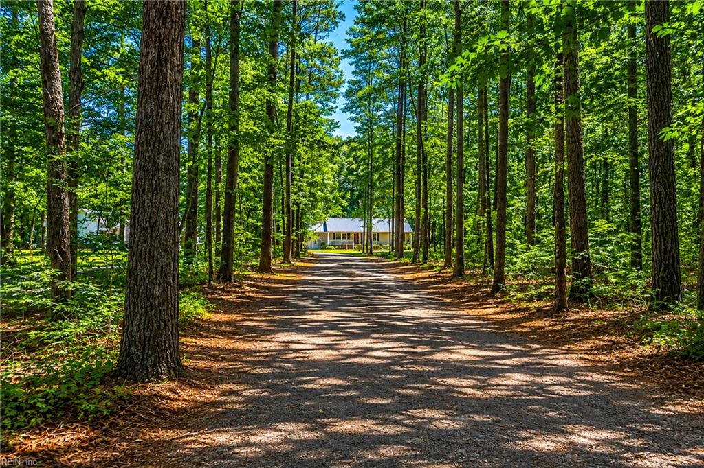 Photo of 8253 Manor Drive, Gloucester, VA 23061 (MLS # 10638130)