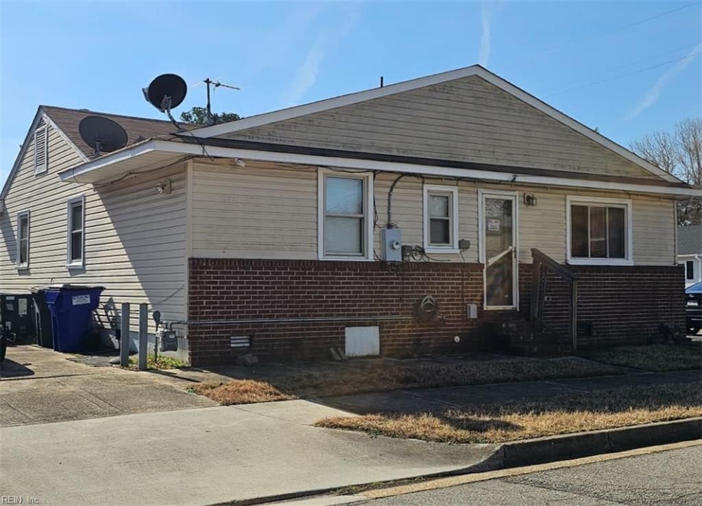 Photo of 1120 Clarence Street, Norfolk, VA 23502 (MLS # 10620351)