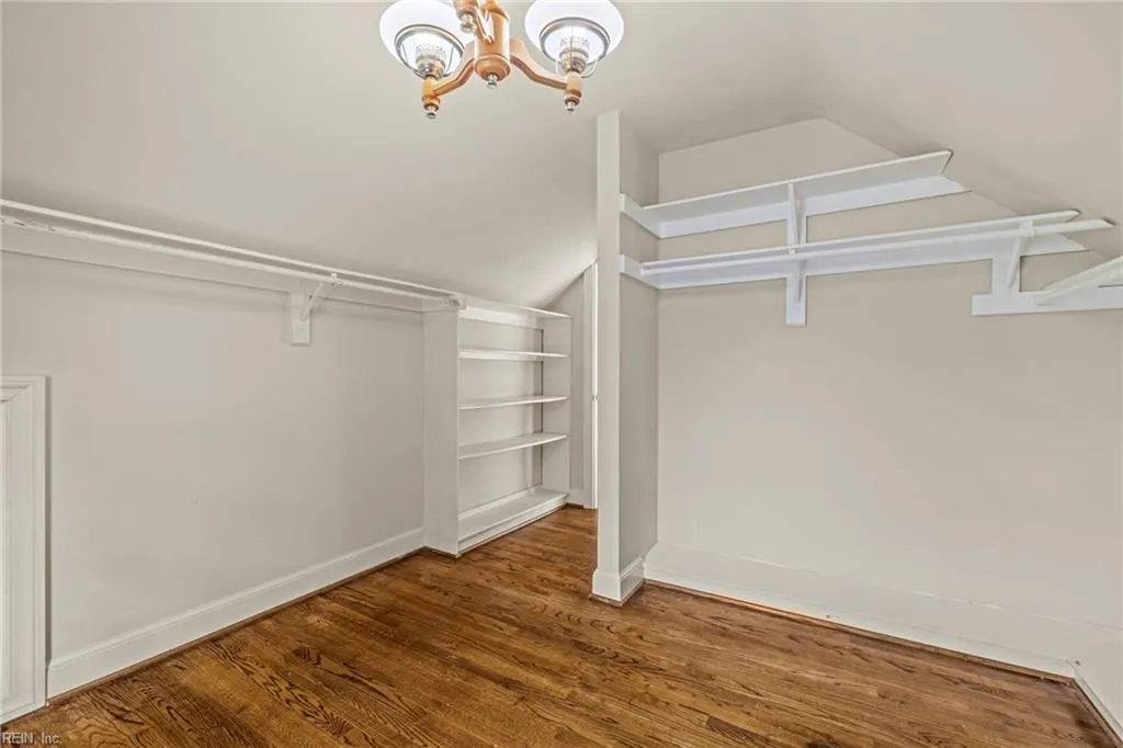 Norfolk, Virginia 23502, United States, 3 Bedrooms Bedrooms, ,4 BathroomsBathrooms,Residential,Active,150638