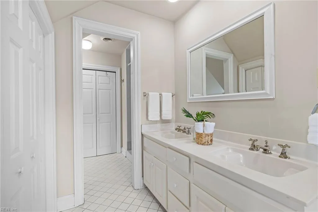 Norfolk, Virginia 23502, United States, 3 Bedrooms Bedrooms, ,4 BathroomsBathrooms,Residential,Active,150638