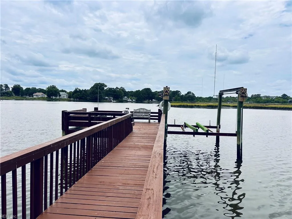 Norfolk, Virginia 23502, United States, 3 Bedrooms Bedrooms, ,4 BathroomsBathrooms,Residential,Active,150638