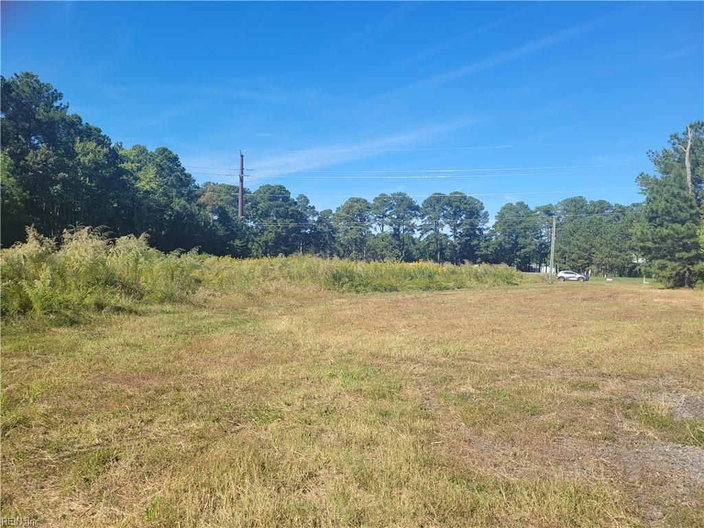 Photo of 32 Masons Cove, Topping, VA 23169 (MLS # 10604535)