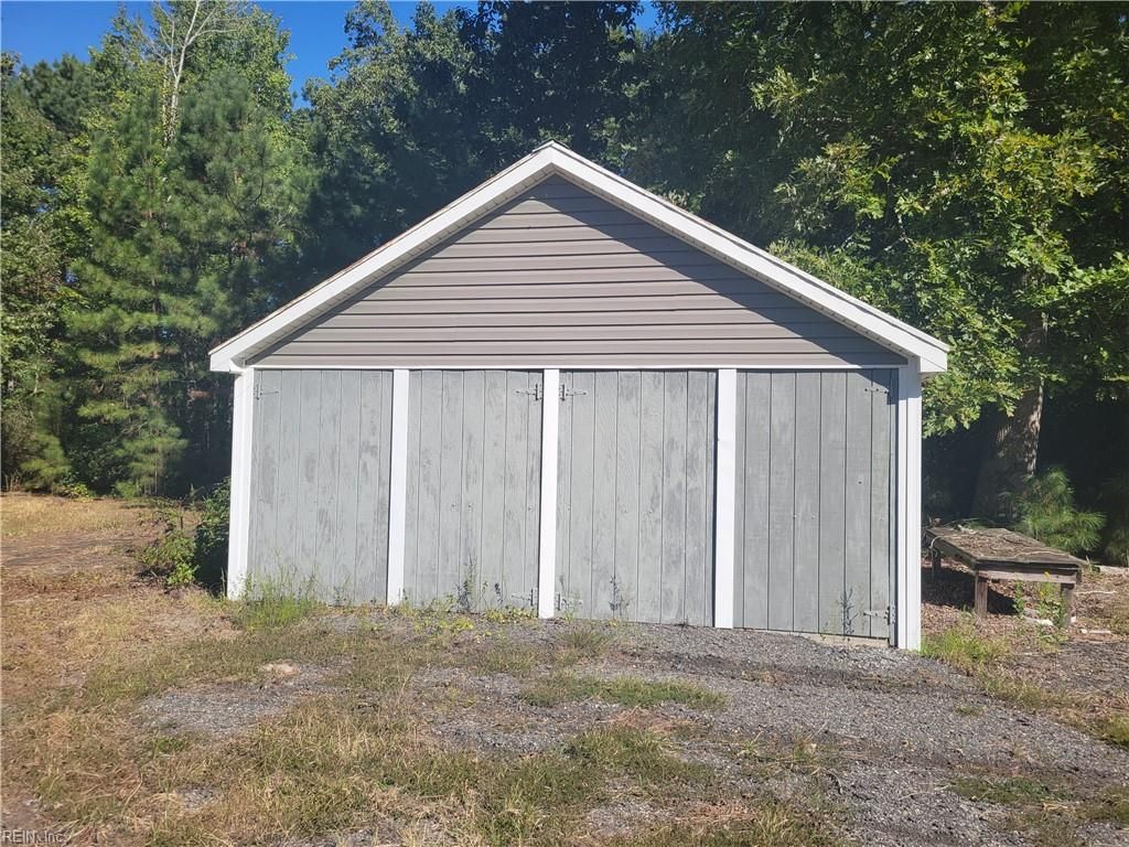 Photo of 32 Masons Cove, Topping, VA 23169 (MLS # 10604535)