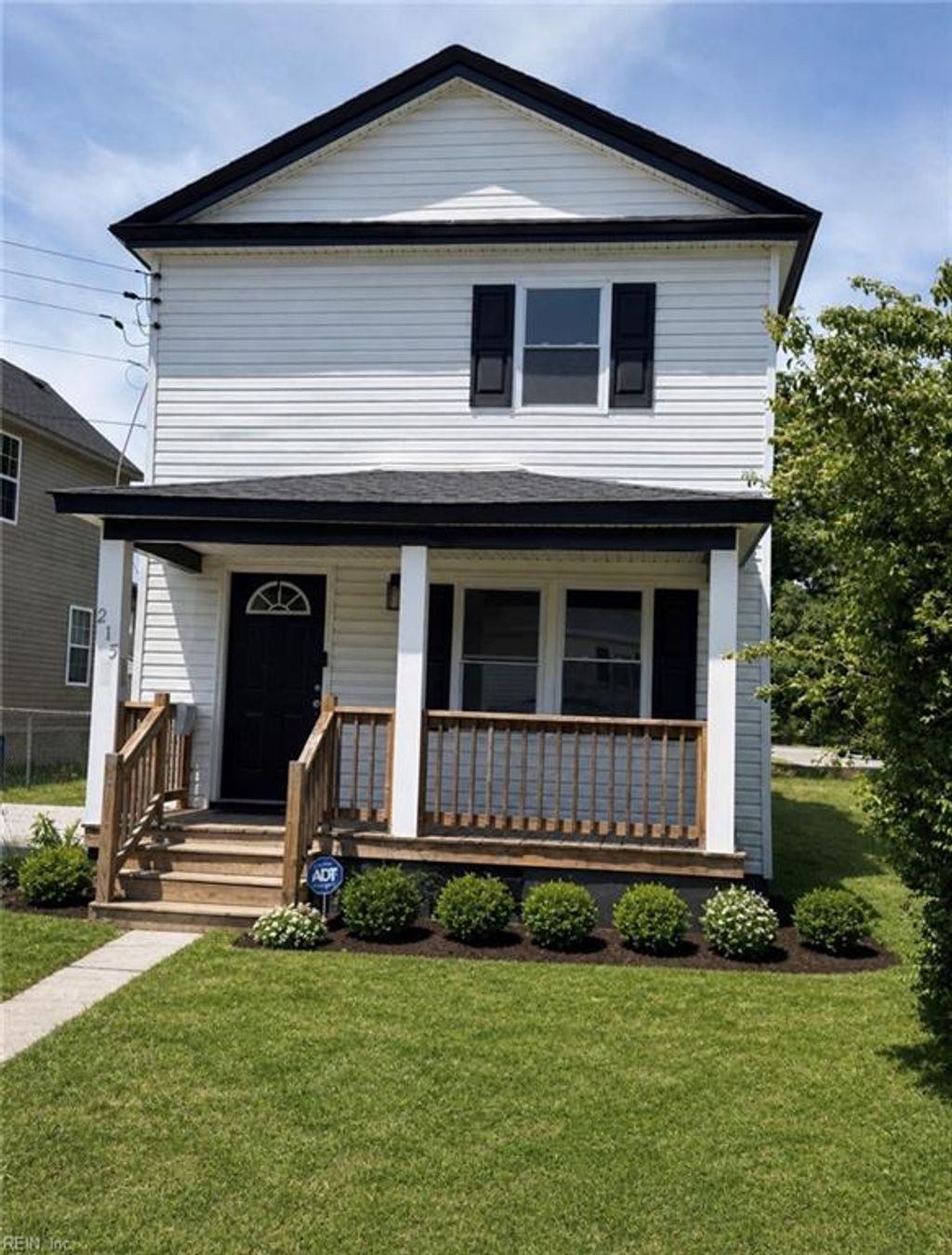 Photo of 215 Oak Street, Suffolk, VA 23434 (MLS # 10633278)