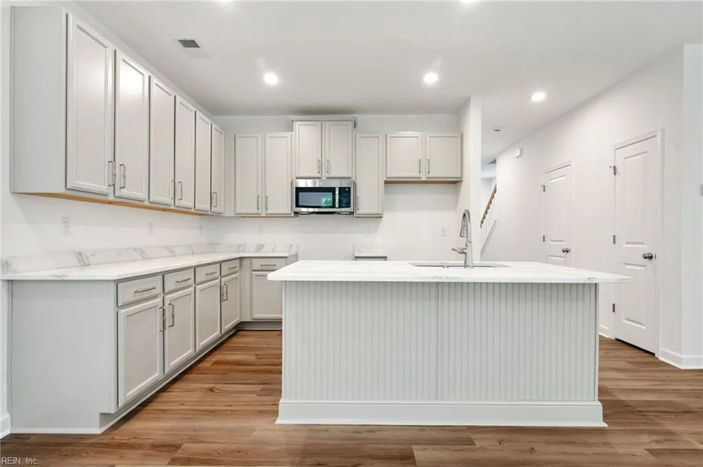 Suffolk, Virginia 23435, United States, 3 Bedrooms Bedrooms, ,3 BathroomsBathrooms,Residential,Pending,153244