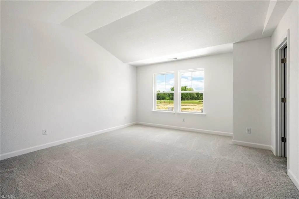 Suffolk, Virginia 23435, United States, 3 Bedrooms Bedrooms, ,3 BathroomsBathrooms,Residential,Pending,153244