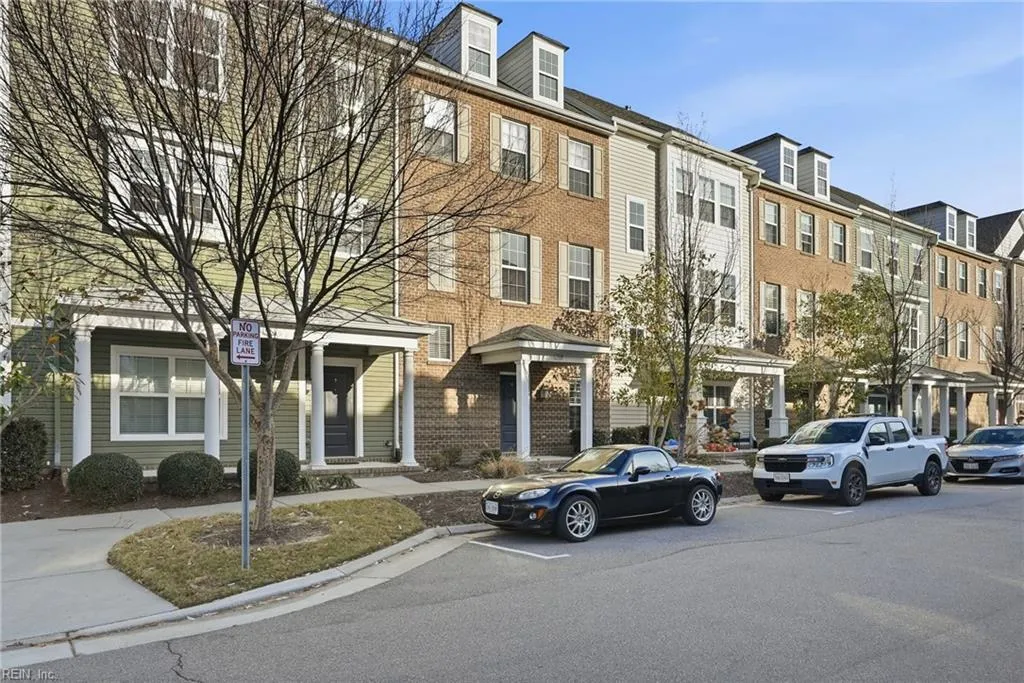 Virginia Beach, Virginia 23456, United States, 2 Bedrooms Bedrooms, ,3 BathroomsBathrooms,Residential,Active,256312