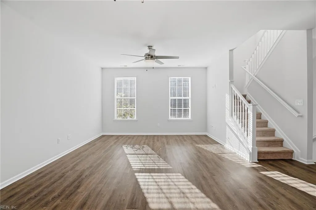 Virginia Beach, Virginia 23456, United States, 2 Bedrooms Bedrooms, ,3 BathroomsBathrooms,Residential,Active,256312