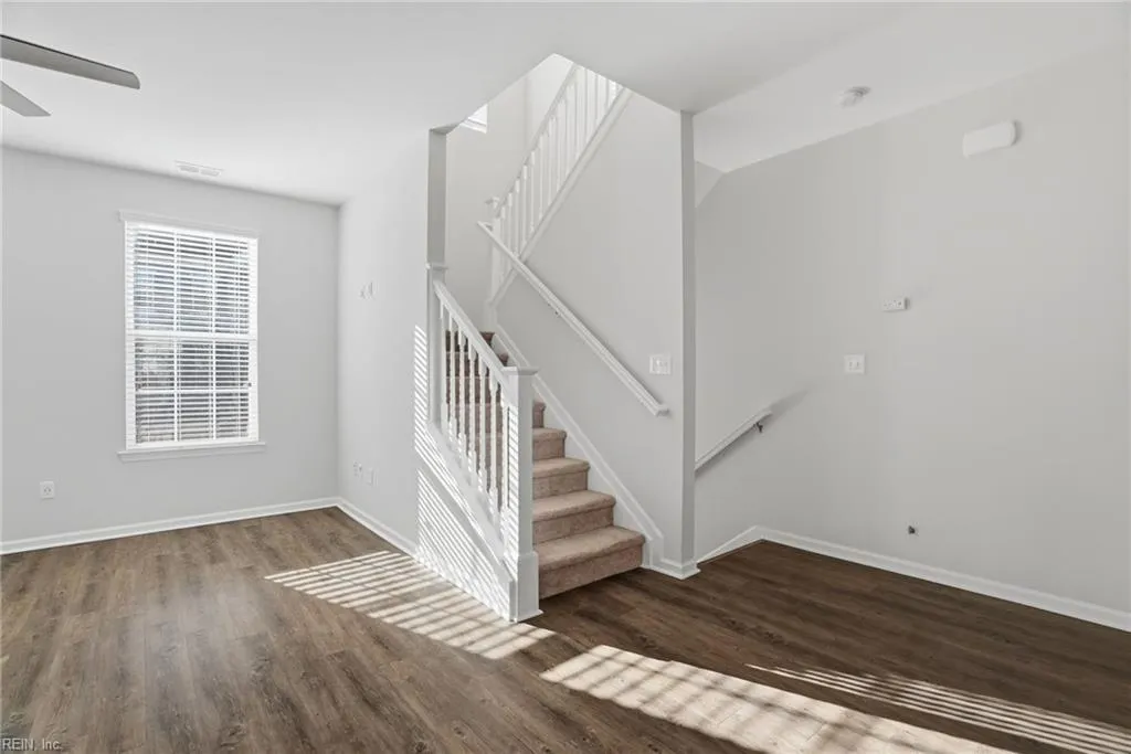 Virginia Beach, Virginia 23456, United States, 2 Bedrooms Bedrooms, ,3 BathroomsBathrooms,Residential,Active,256312