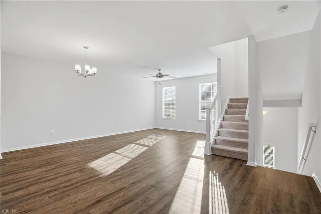 Virginia Beach, Virginia 23456, United States, 2 Bedrooms Bedrooms, ,3 BathroomsBathrooms,Residential,Active,256312