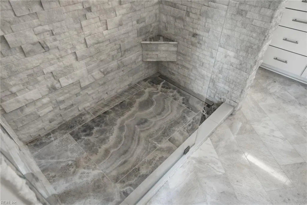 Virginia Beach, Virginia 23456, United States, 2 Bedrooms Bedrooms, ,3 BathroomsBathrooms,Residential,Active,256312