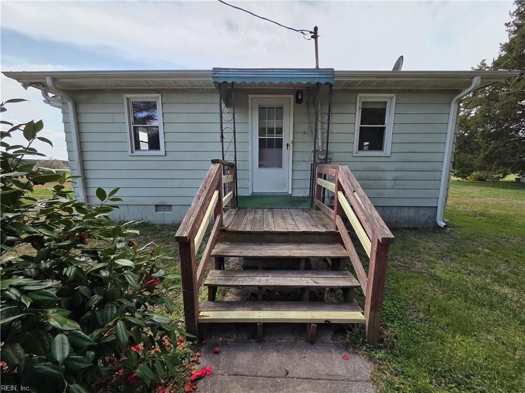 Photo of 14035 Foursquare Road, Smithfield, VA 23430 (MLS # 10627773)