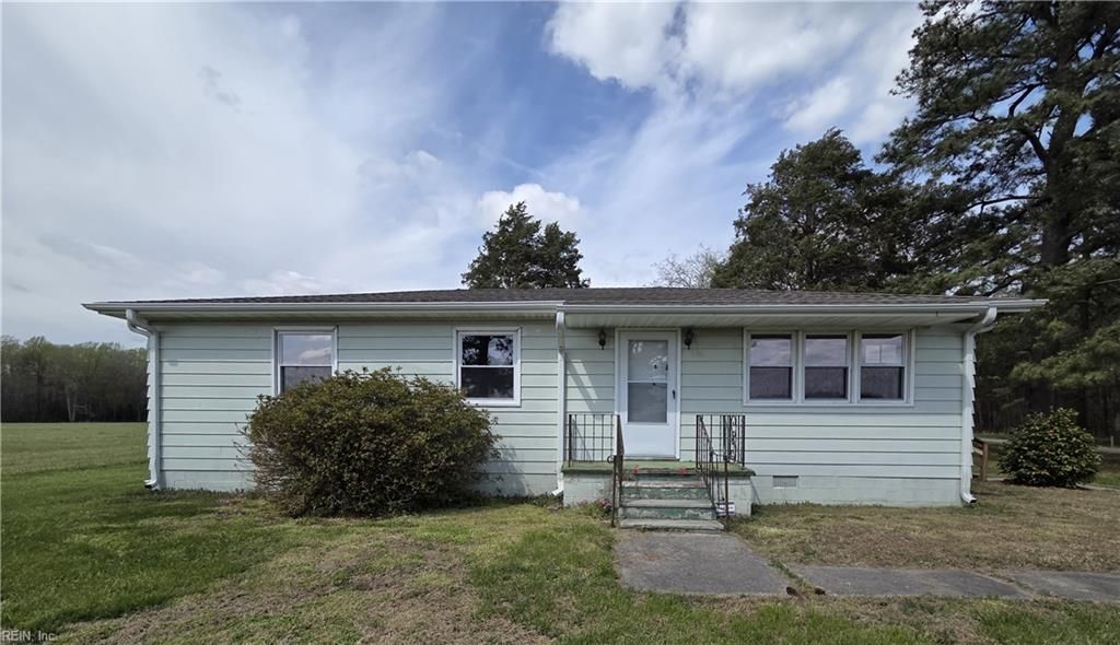 Photo of 14035 Foursquare Road, Smithfield, VA 23430 (MLS # 10627773)
