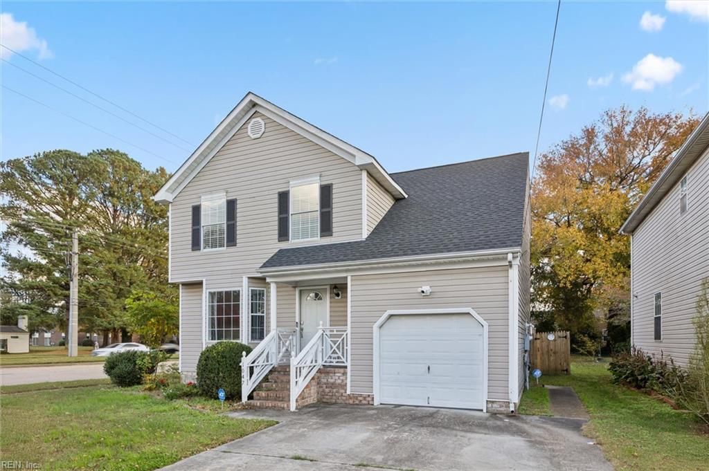 Photo of 1047 Avenue G, Norfolk, VA 23513 (MLS # 10610582)