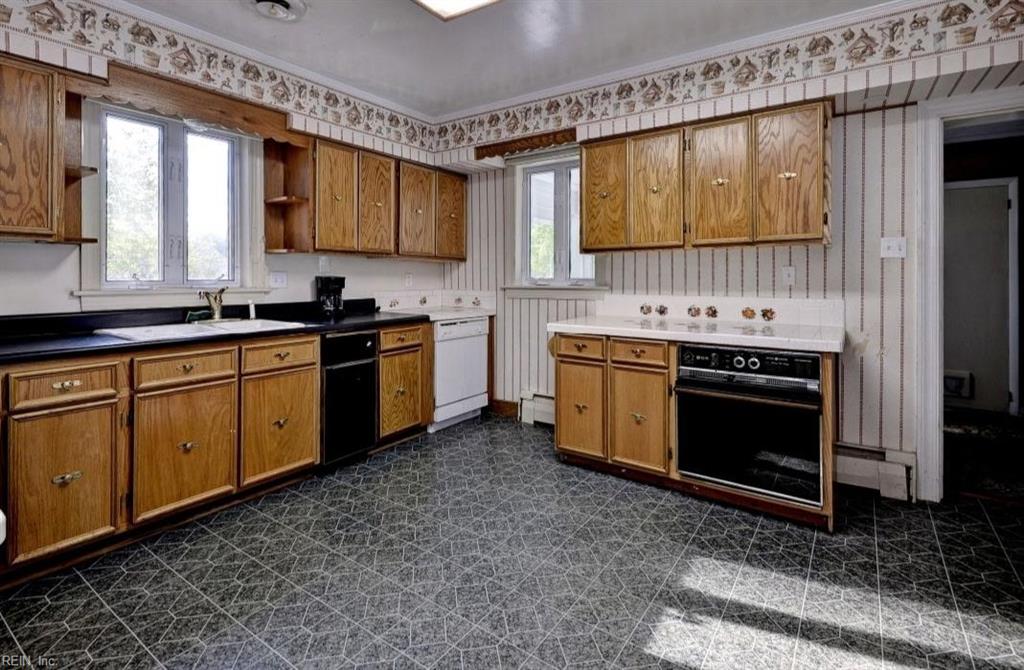 Hayes, Virginia, 23072, United States, 3 Bedrooms Bedrooms, ,3 BathroomsBathrooms,Residential,Active,2042730