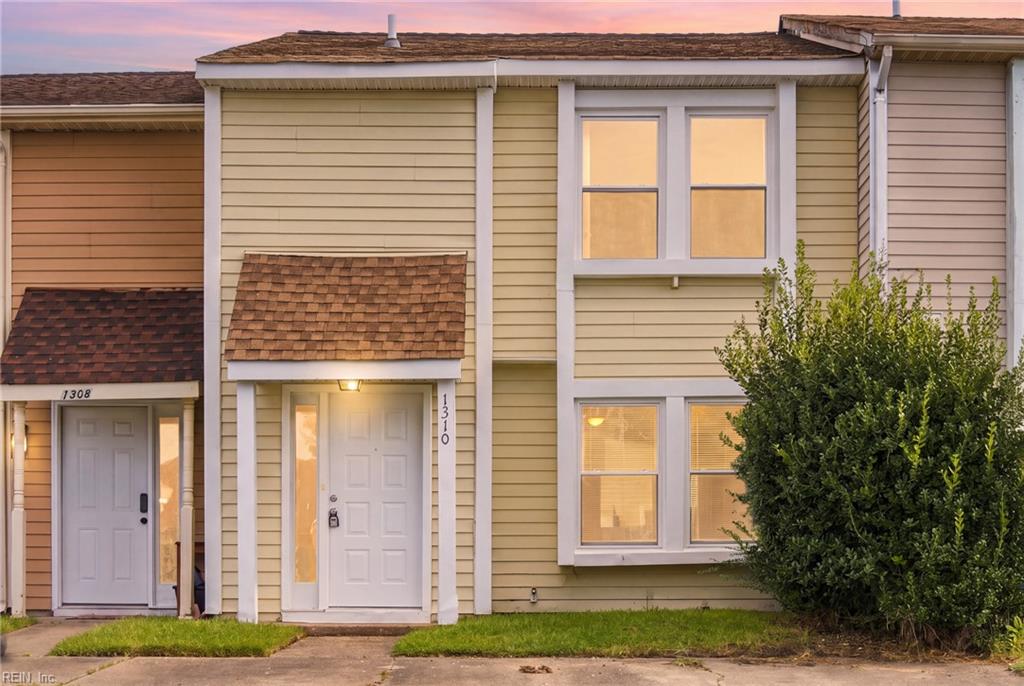 Photo of 1310 Westmoreland Court, Virginia Beach, VA 23453 (MLS # 10653797)