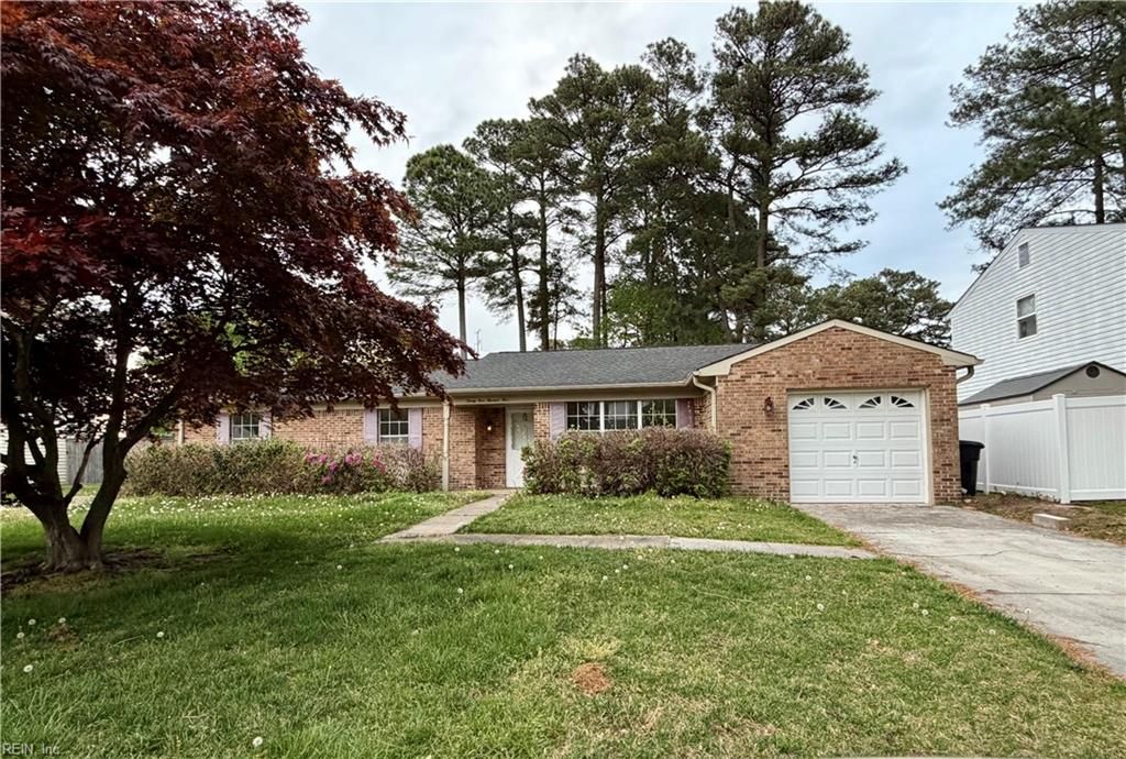 Photo of 2904 Augusta Circle, Virginia Beach, VA 23453 (MLS # 10628664)