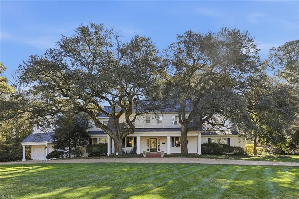 Photo of 1048 Algonquin Road, Norfolk, VA 23505 (MLS # 10615306)