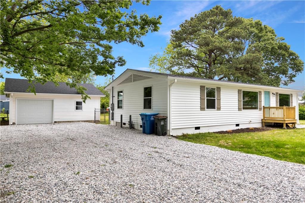 Photo of 1256 Poquoson Avenue, Poquoson, VA 23662 (MLS # 10645012)