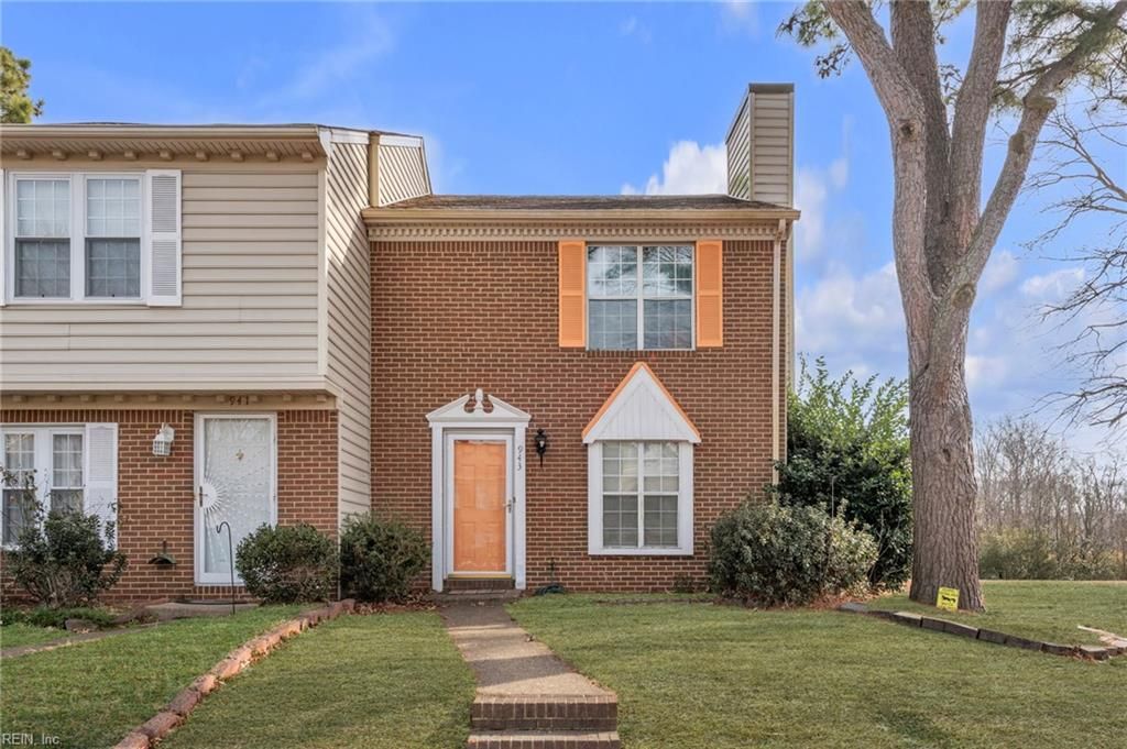 Photo of 943 Still Harbor Circle, Chesapeake, VA 23320 (MLS # 10618407)