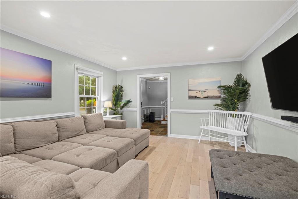 1321 Laurelfield CT