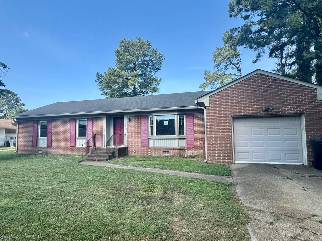 Photo of 4220 Heather Road, Portsmouth, VA 23703 (MLS # 10641050)