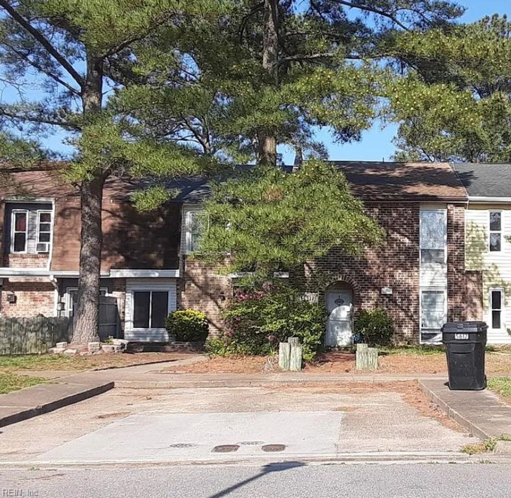 Photo of 5617 Morningside Court, Virginia Beach, VA 23462 (MLS # 10636284)