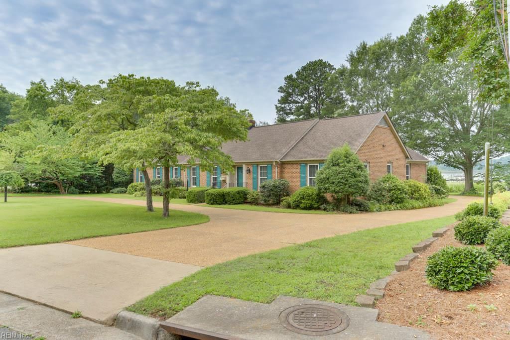 Photo of 623 Haystack Landing Road, Newport News, VA 23602 (MLS # 10619328)