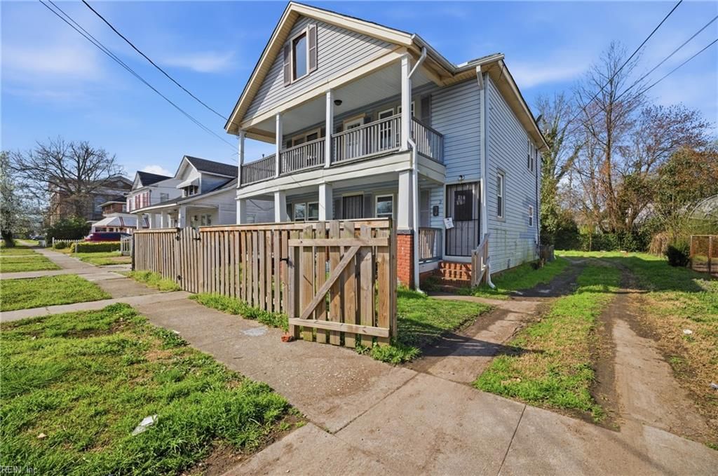 Photo of 1802 Atlanta Avenue, Portsmouth, VA 23704 (MLS # 10625129)