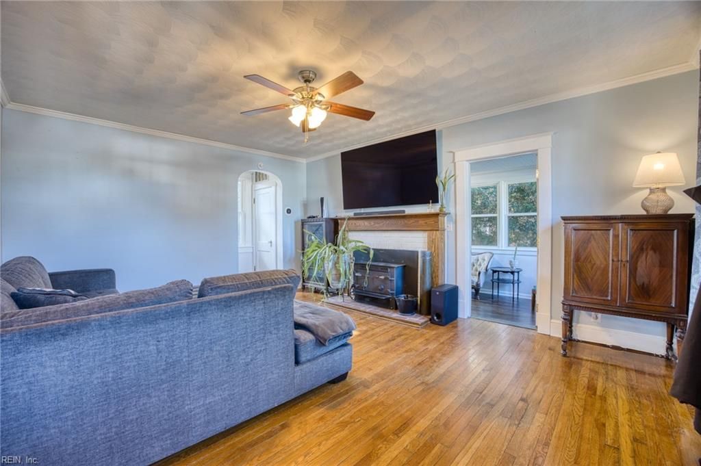 Photo of 177 W Bay Avenue, Norfolk, VA 23503 (MLS # 10611979)