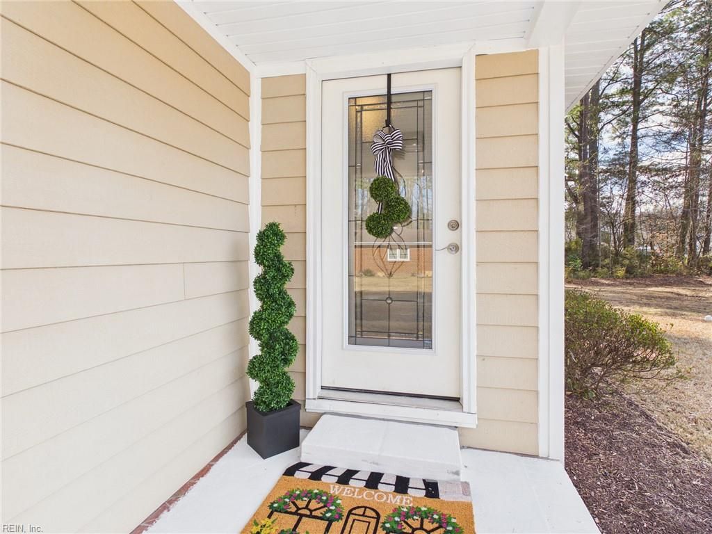 Photo of 4817 Charlton Drive, Chesapeake, VA 23321 (MLS # 10619152)