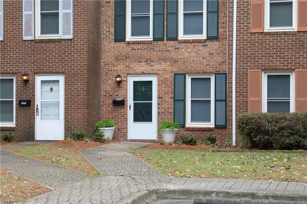 Photo of 3233 Clover Hill Drive, Portsmouth, VA 23703 (MLS # 10617043)