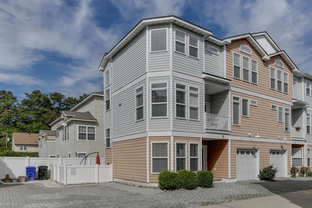 Photo of 4815 Lake Drive #B, Virginia Beach, VA 23455 (MLS # 10619105)