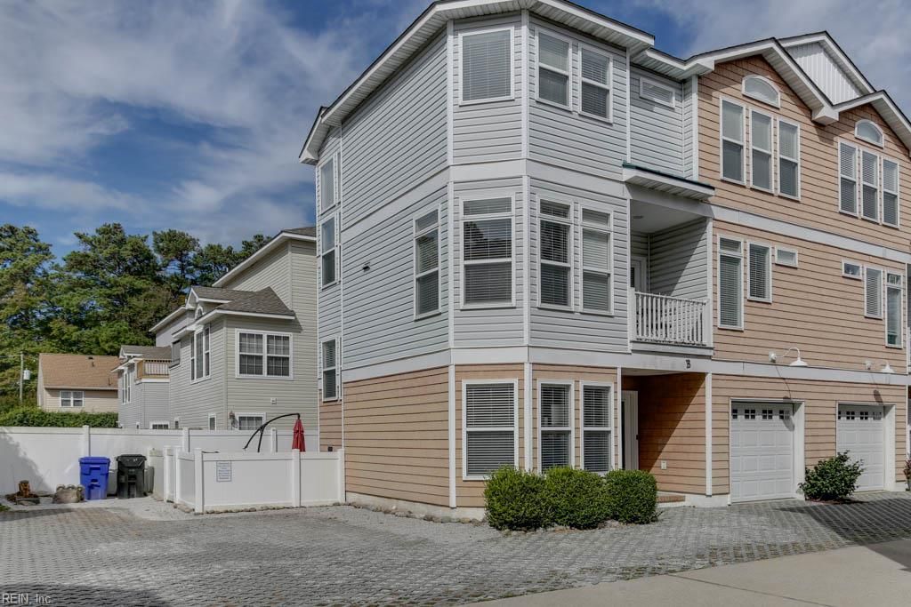 Photo of 4815 Lake Drive #B, Virginia Beach, VA 23455 (MLS # 10619105)