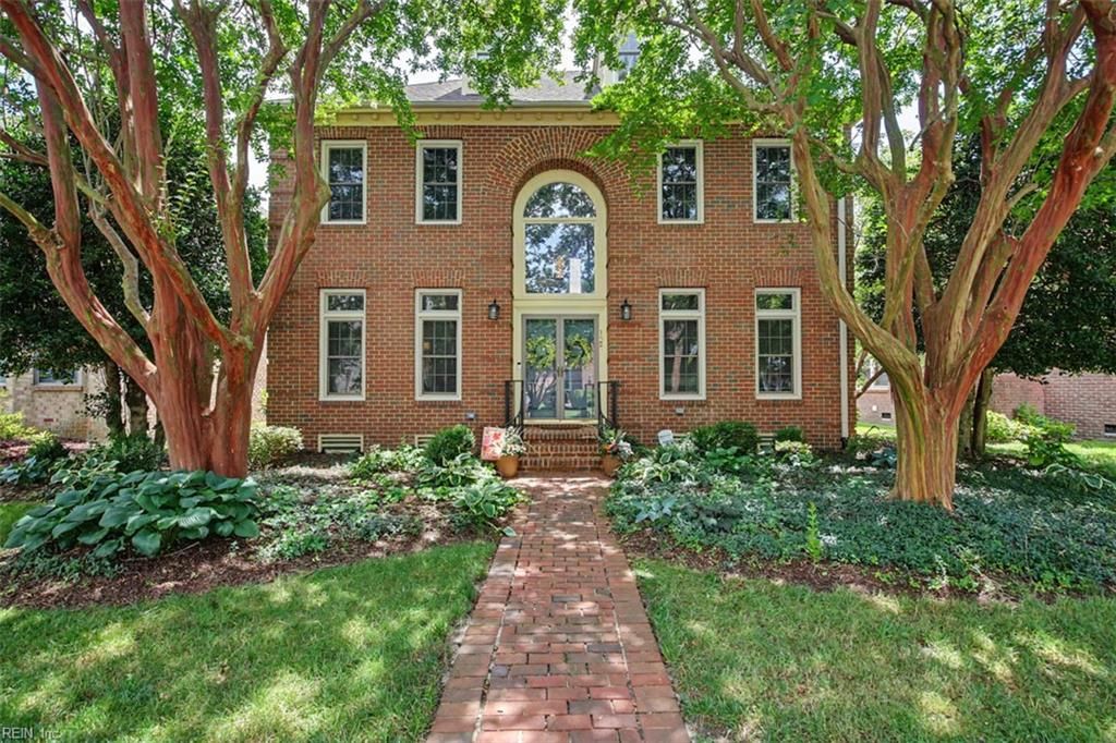 Photo of 1521 Bordeaux Place, Norfolk, VA 23509 (MLS # 10641271)