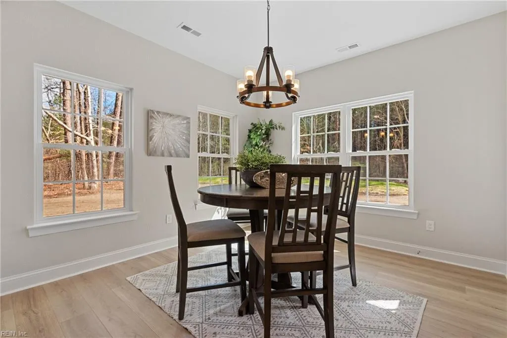 Smithfield, Virginia 23430, United States, 4 Bedrooms Bedrooms, ,3 BathroomsBathrooms,Residential,Pending,76891