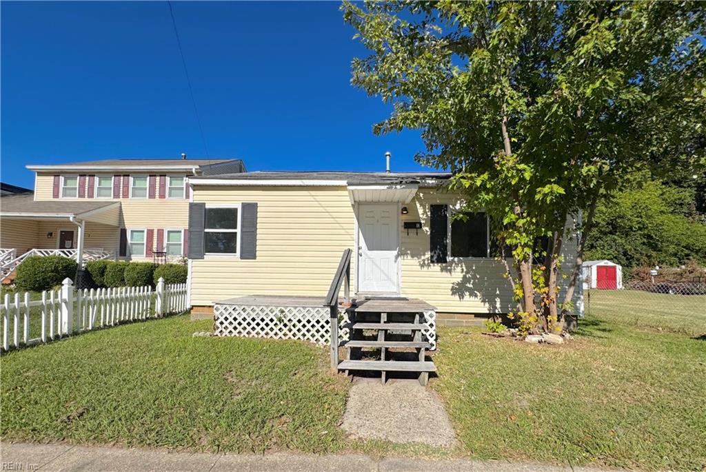 Photo of 13 Ireland Street, Hampton, VA 23663 (MLS # 10660108)