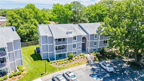 1016 Autumn Woods LN 101 Virginia Beach VA 23454