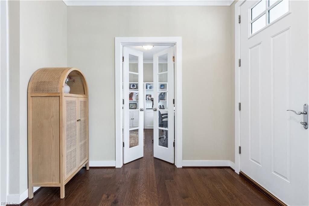 Photo of 1433 Waltham Lane Ln, Newport News, VA 23608 (MLS # 10636684)