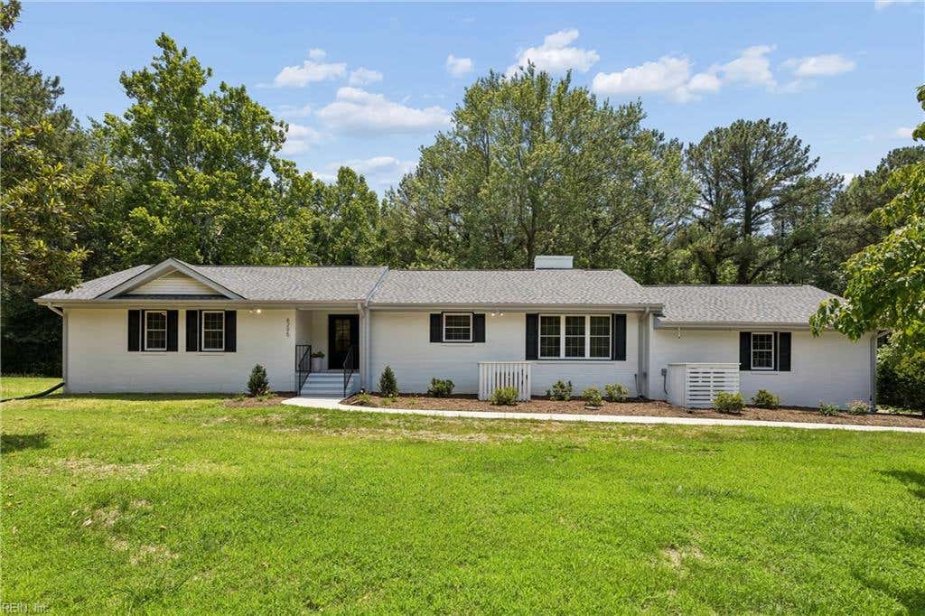 Photo of 6295 Ark Road, Gloucester, VA 23061 (MLS # 10642103)