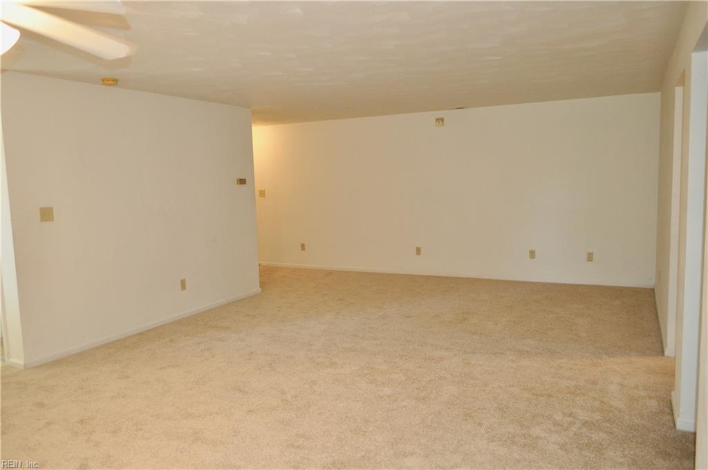 2557 Oconee AVE 202